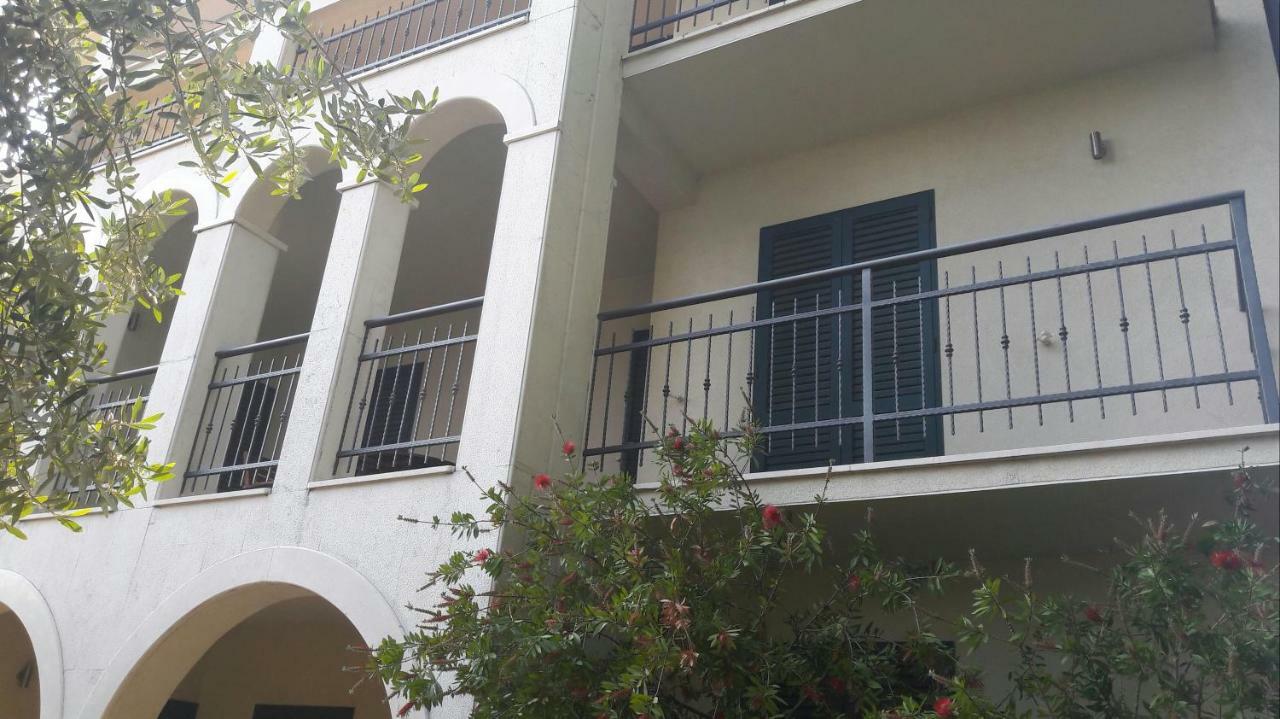 Kaštela Apartmani Vitturi מראה חיצוני תמונה