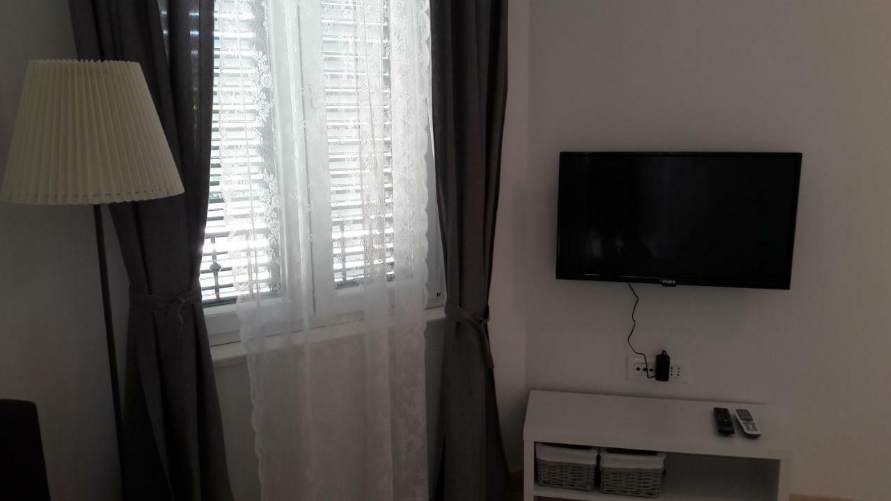 Kaštela Apartmani Vitturi מראה חיצוני תמונה