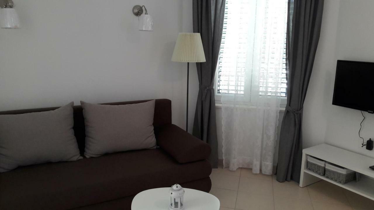 Kaštela Apartmani Vitturi מראה חיצוני תמונה